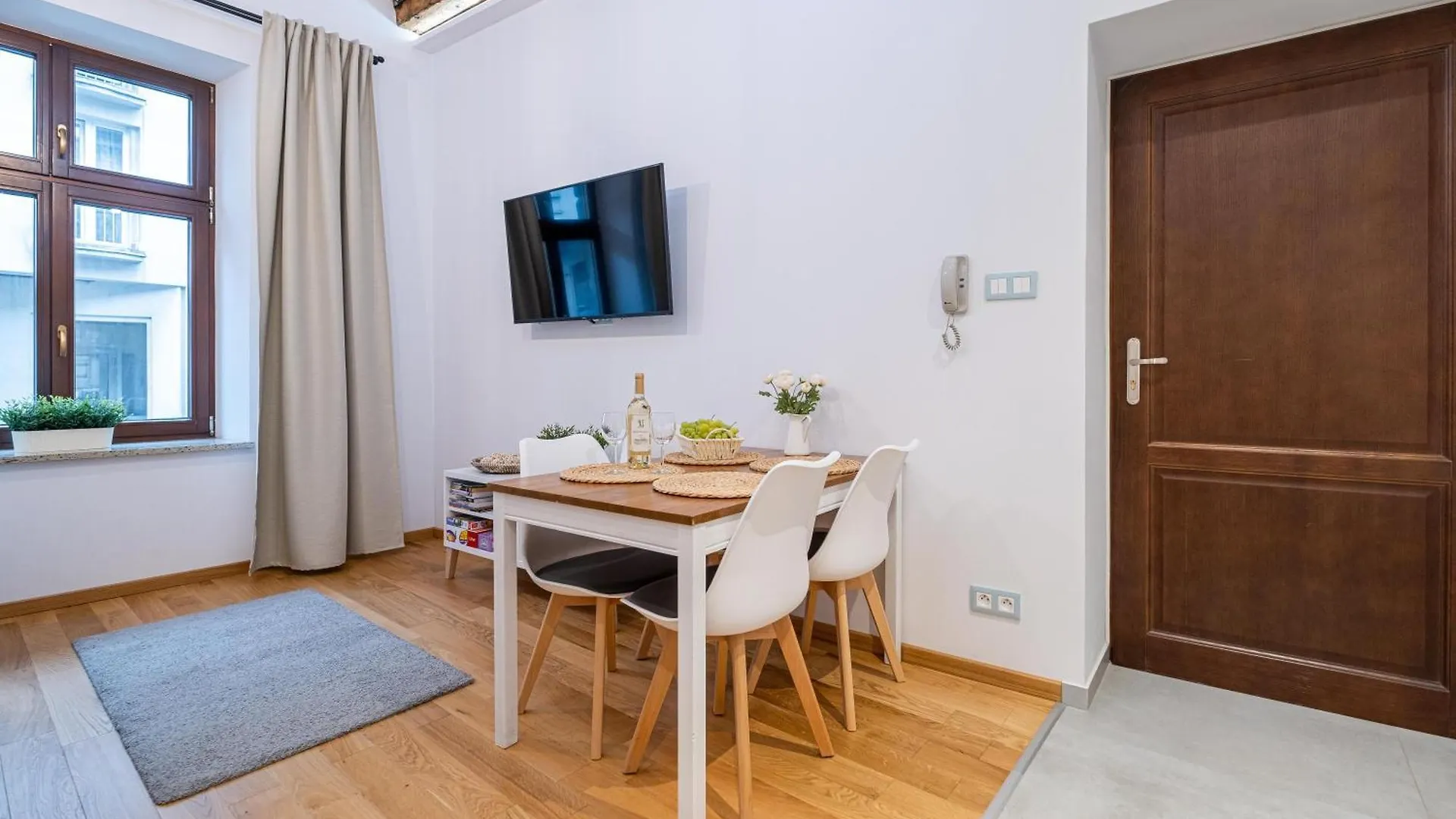 Apartament Old Town Zamkowa Vis A Vis Wawelu Kraków 0*,  Polska